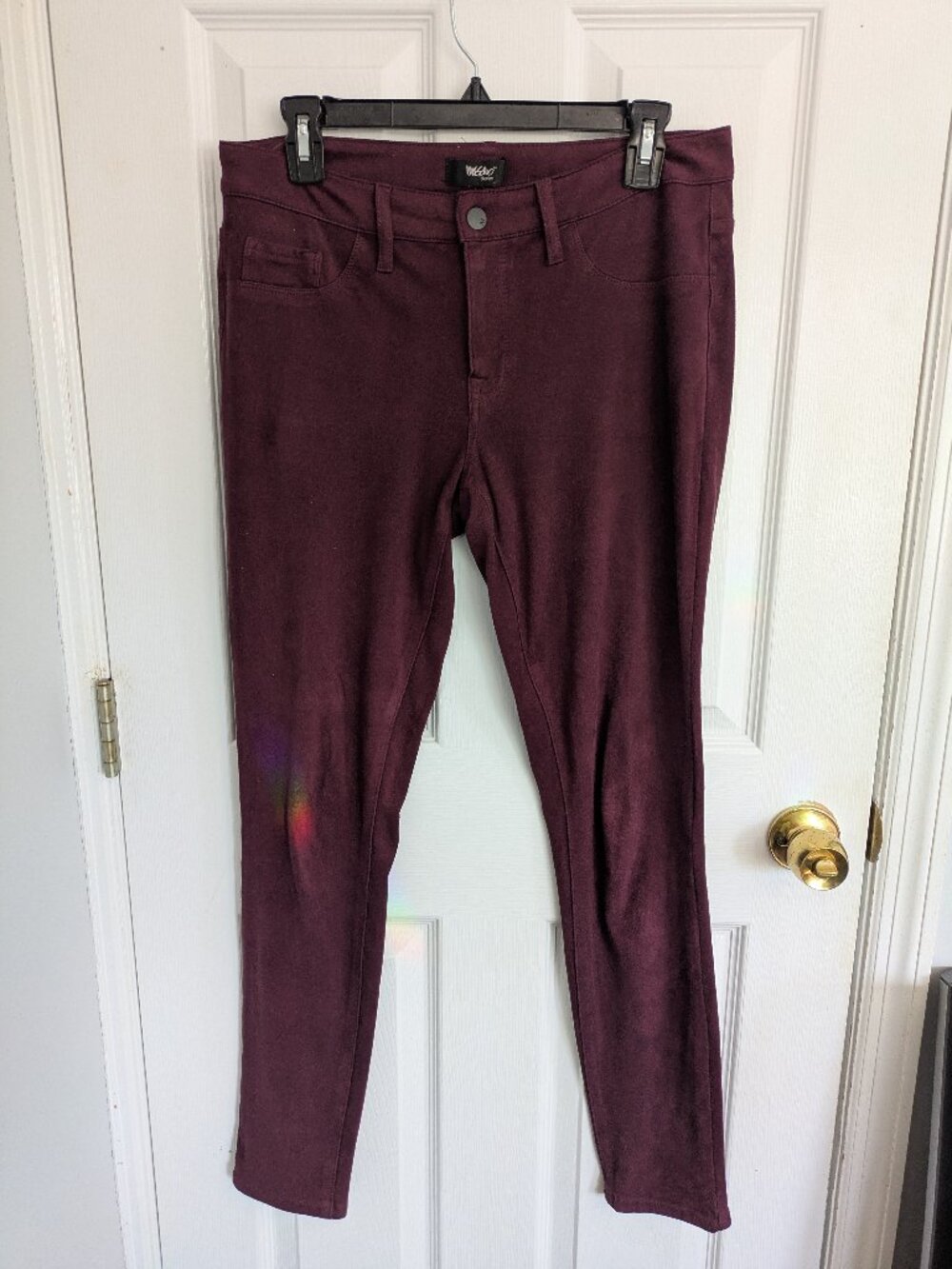 Burgundy Mossimo Denim Super Stretch Pants - 4L/27